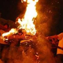 西昌普格：彝族火把节里的鲜肉味西昌普格：彝族火把节里